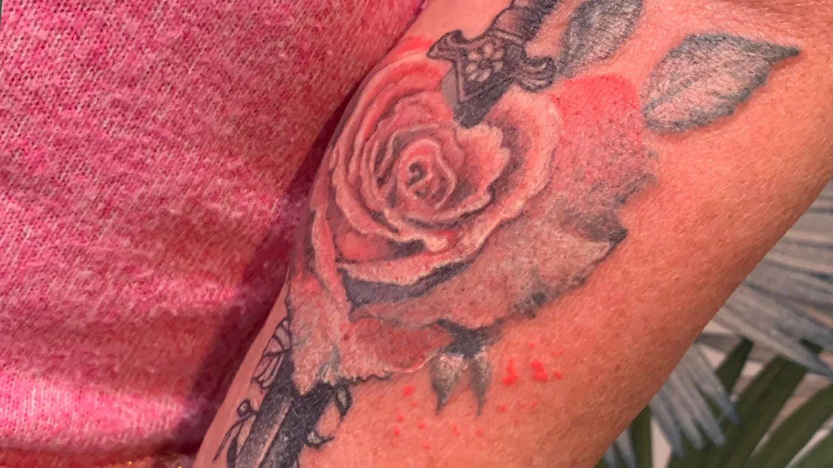 Cover-up phrase : une nouvelle vie pour ton tatouage