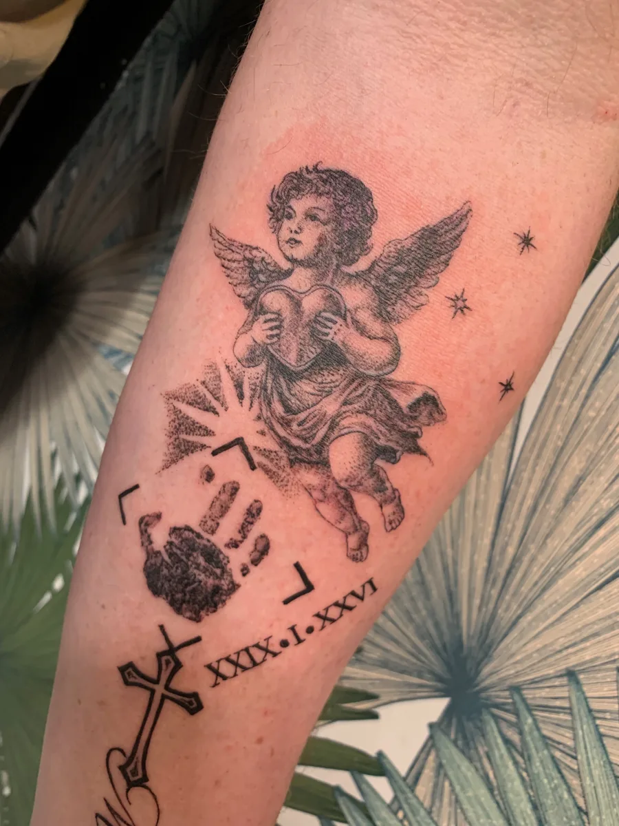 Micro-tatouage : finesse et précision dans le Var - photo