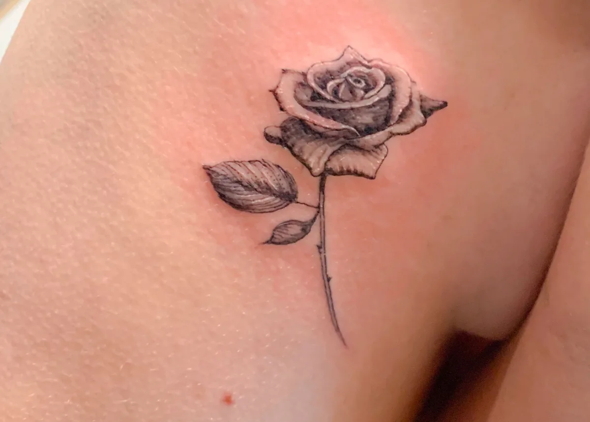 Rose miniature réaliste : la délicatesse du micro réalisme