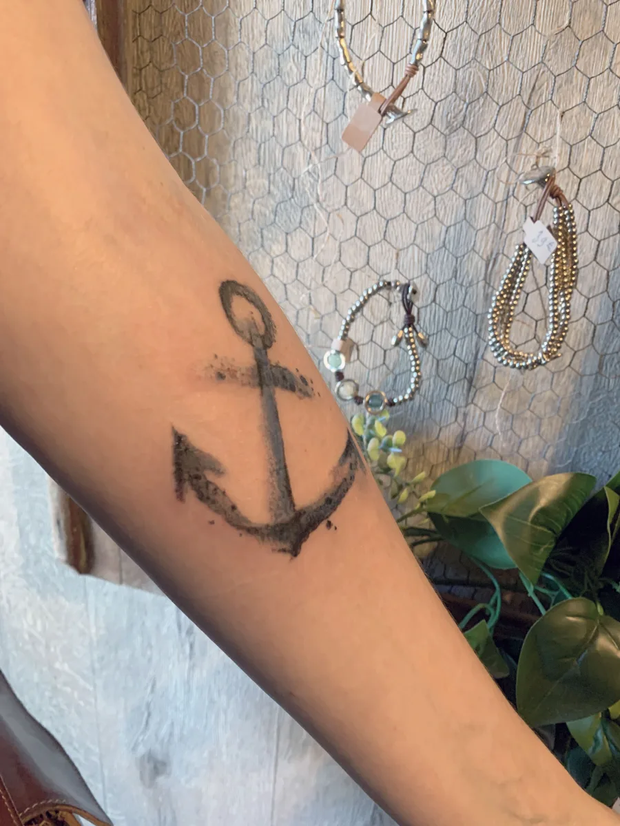 Tatouage encre aquarelle — L'art de la couleur fluide sur peau - photo