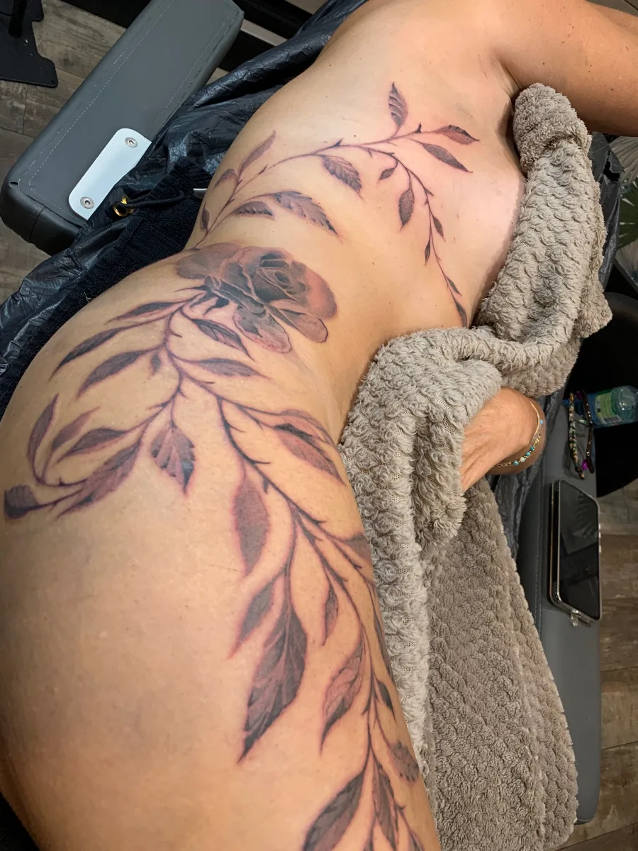 Tatouage feuilles aquarelle en Freehand : la nature à fleur de peau - photo 2