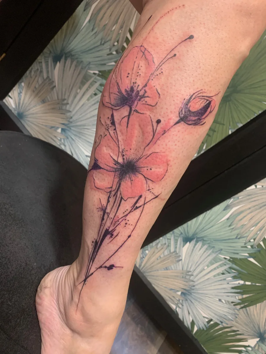 Tatouage fleurs abstraites dans le Var - photo 2