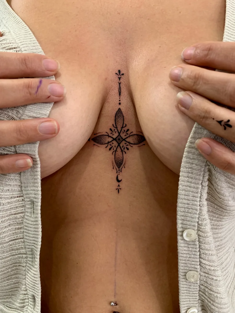Tatouage Nœud de Sorcière : un symbole fort, tracé avec précision - photo 2