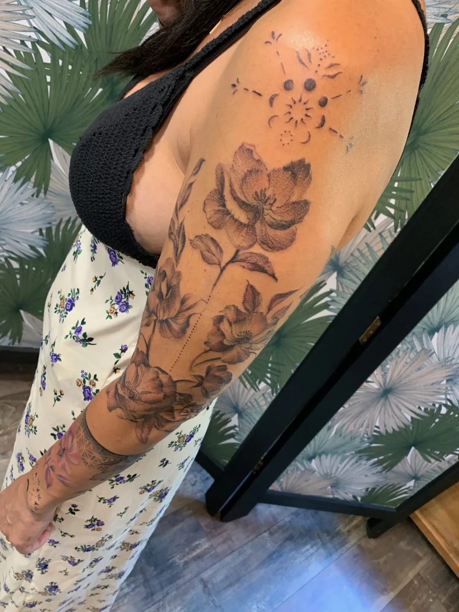 Tatouage ornemental dans le Var - photo