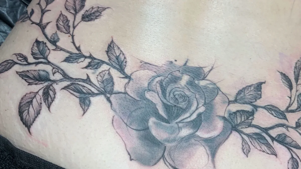 Tattoo cover Rose